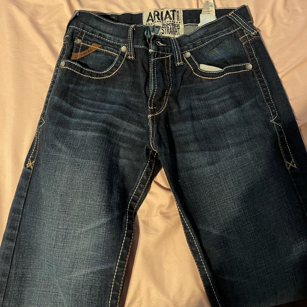 Mens Ariat Rocker straight 30x34. Worn once. Like new